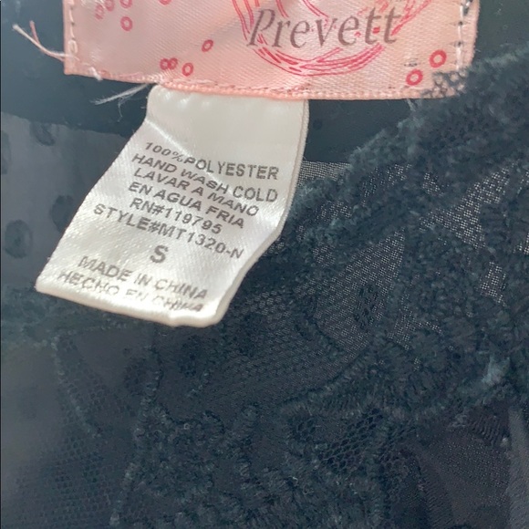 Francesca’s black polka dot top - Picture 3 of 3